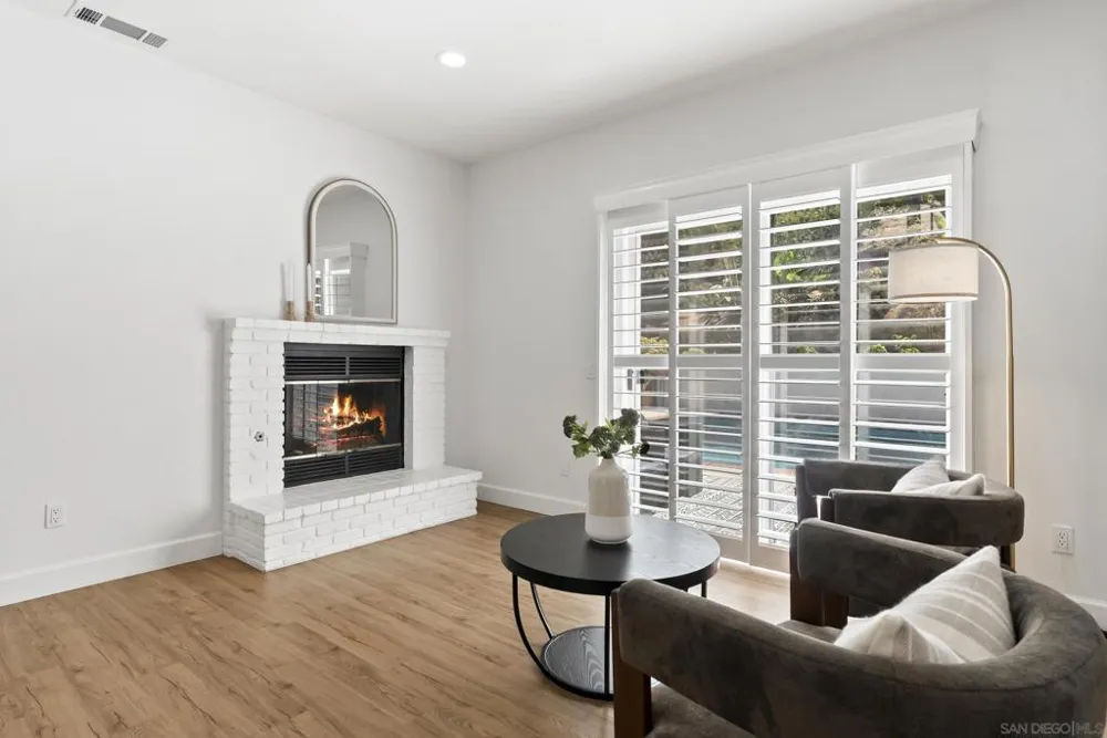 1696 Gil Way Vista, CA 92084