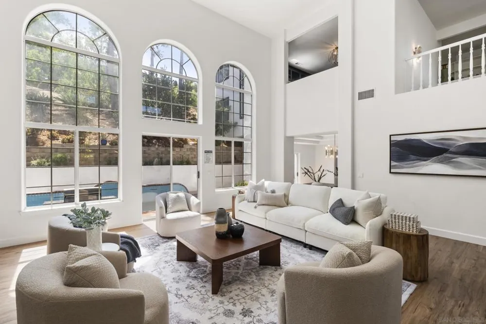 1696 Gil Way Vista, CA 92084