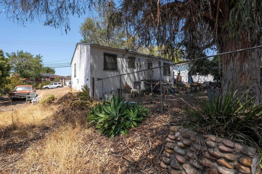 161 GARFIELD AVE El Cajon, CA 92020