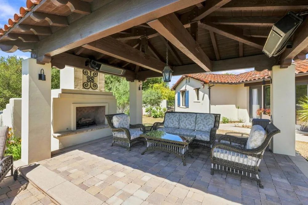 7887 Doug Hill San Diego, CA 92127