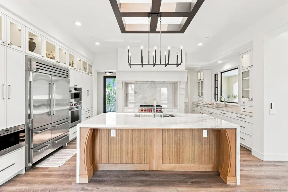 7887 Doug Hill San Diego, CA 92127
