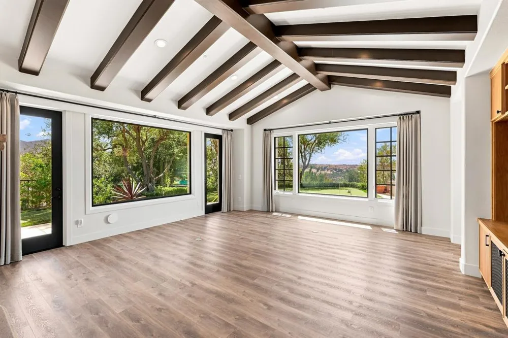 7887 Doug Hill San Diego, CA 92127