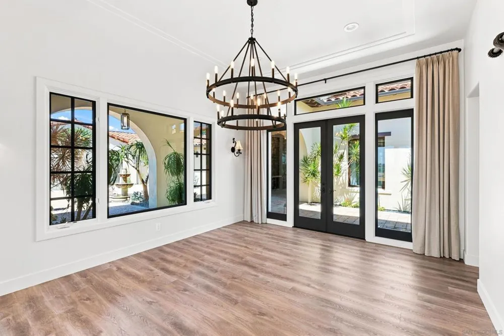 7887 Doug Hill San Diego, CA 92127