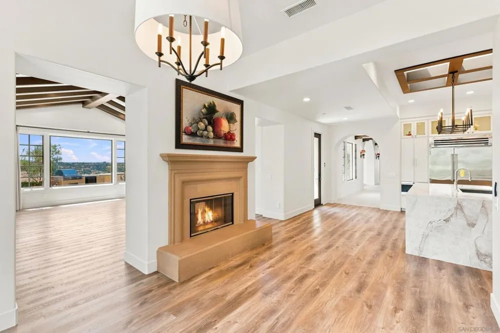 7887 Doug Hill San Diego, CA 92127