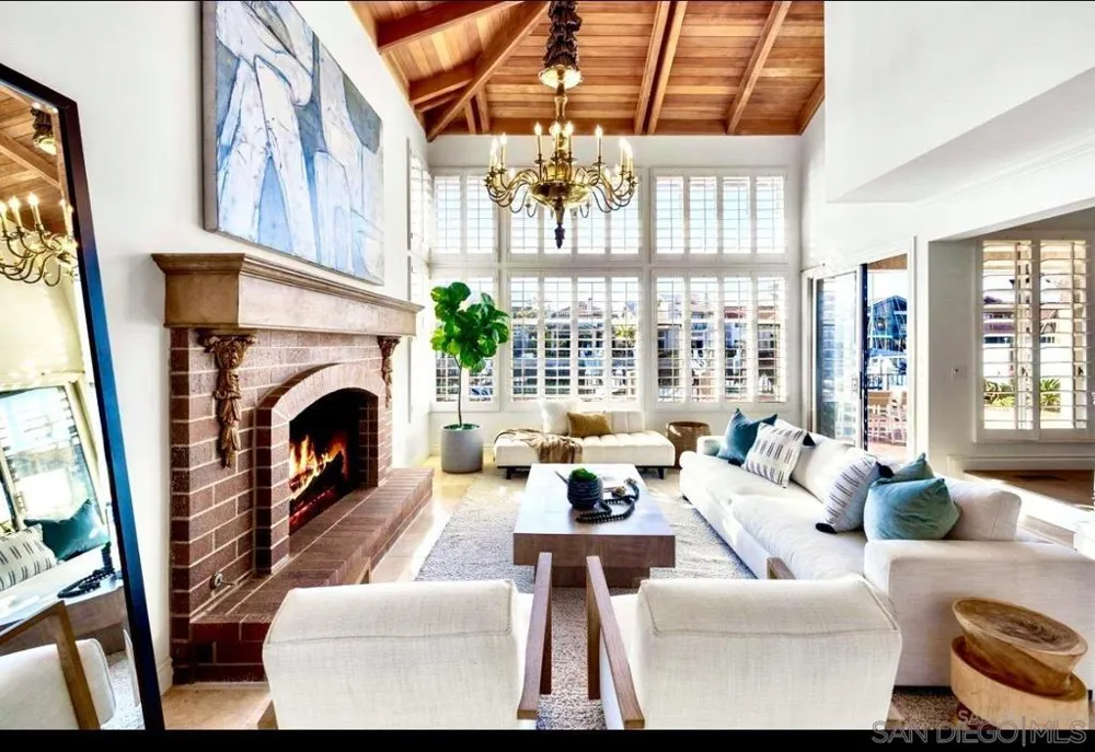 12 Buccaneer Way Coronado, CA 92118