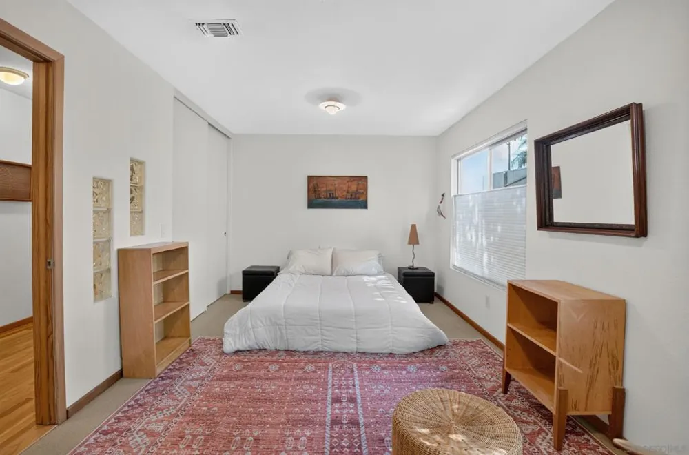 274 Sharp Encinitas, CA 92024