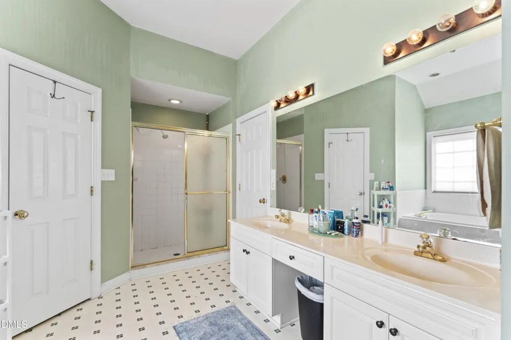 1224 Tartarian Trail Apex, NC 27502