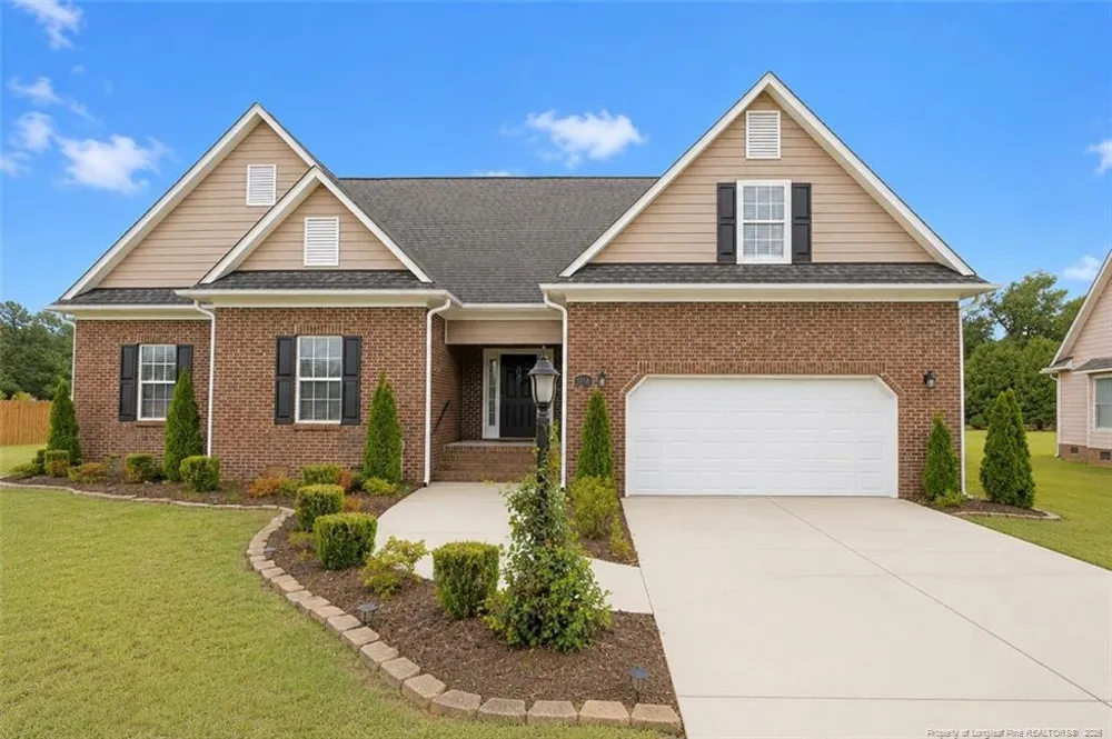 1918 Sunshine Court Hope Mills, NC 28348
