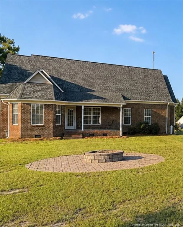 1918 Sunshine Court Hope Mills, NC 28348