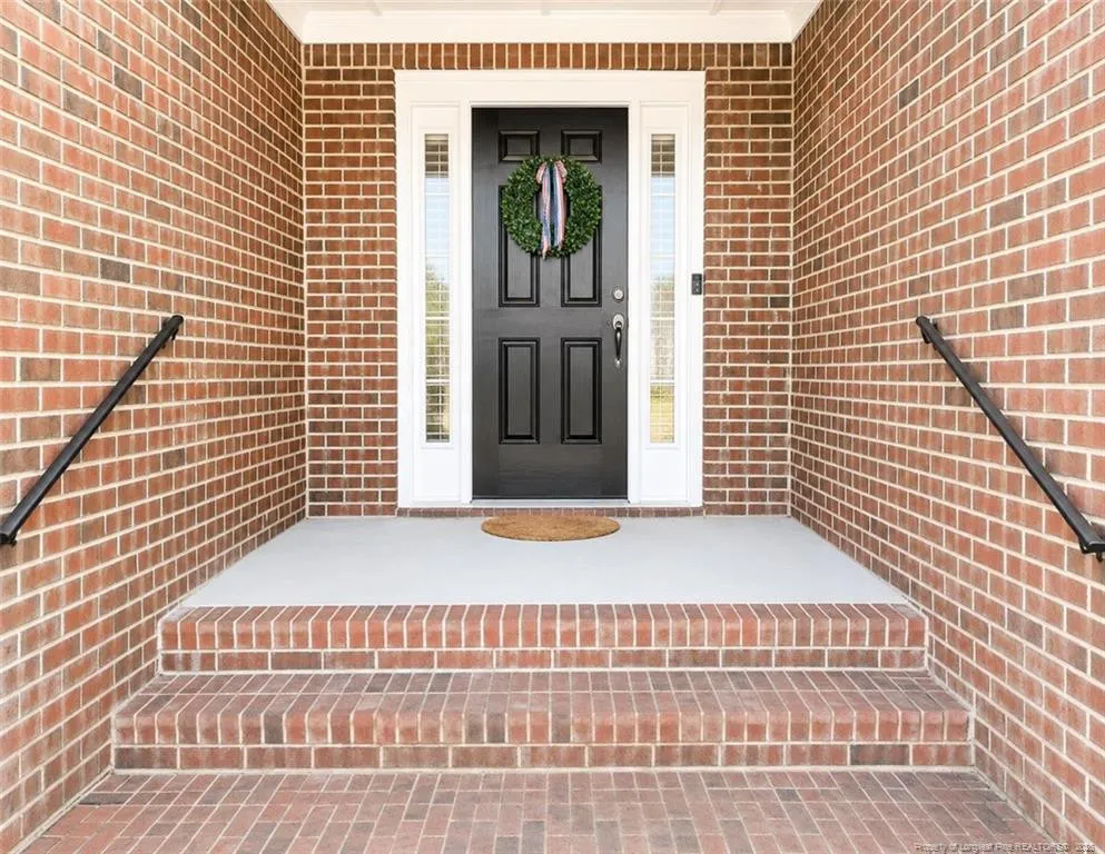 1918 Sunshine Court Hope Mills, NC 28348
