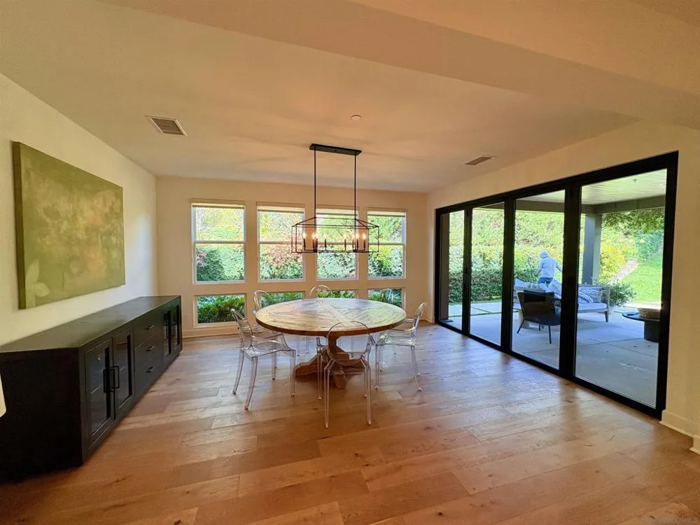1432 Enclave Ct Encinitas, CA 92024