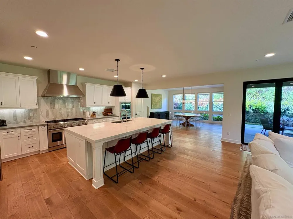 1432 Enclave Ct Encinitas, CA 92024