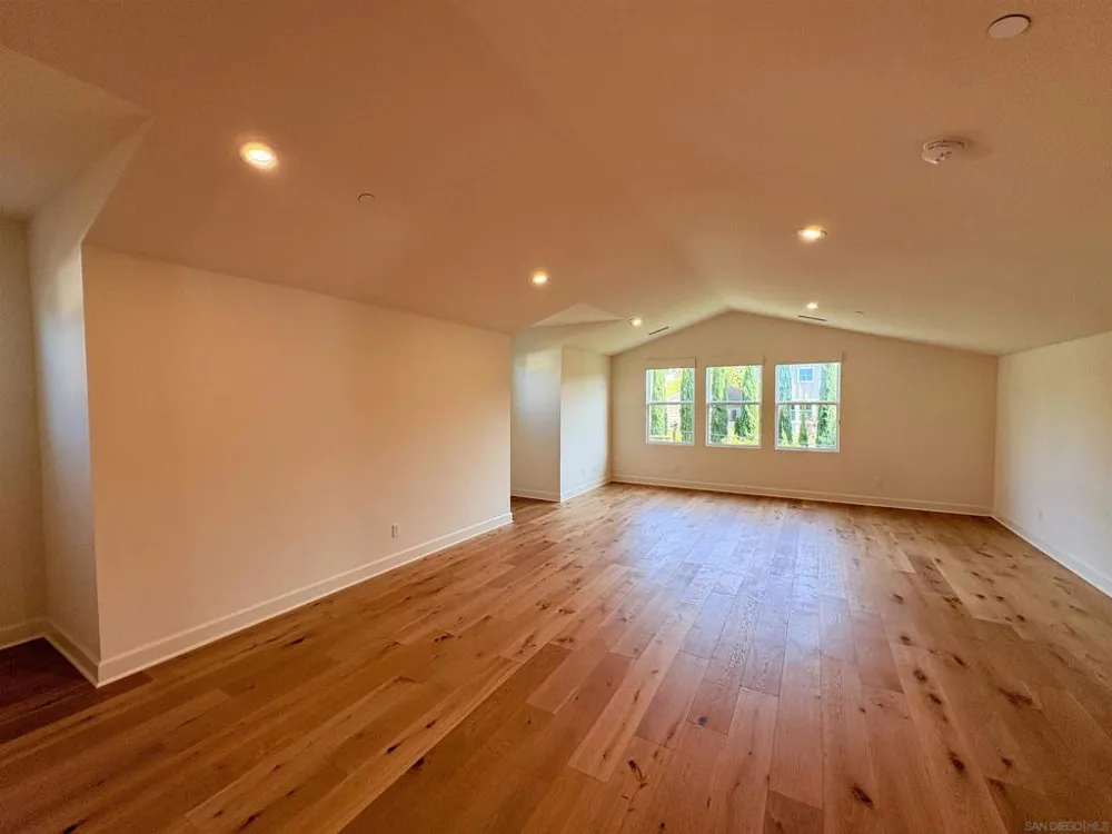 1432 Enclave Ct Encinitas, CA 92024