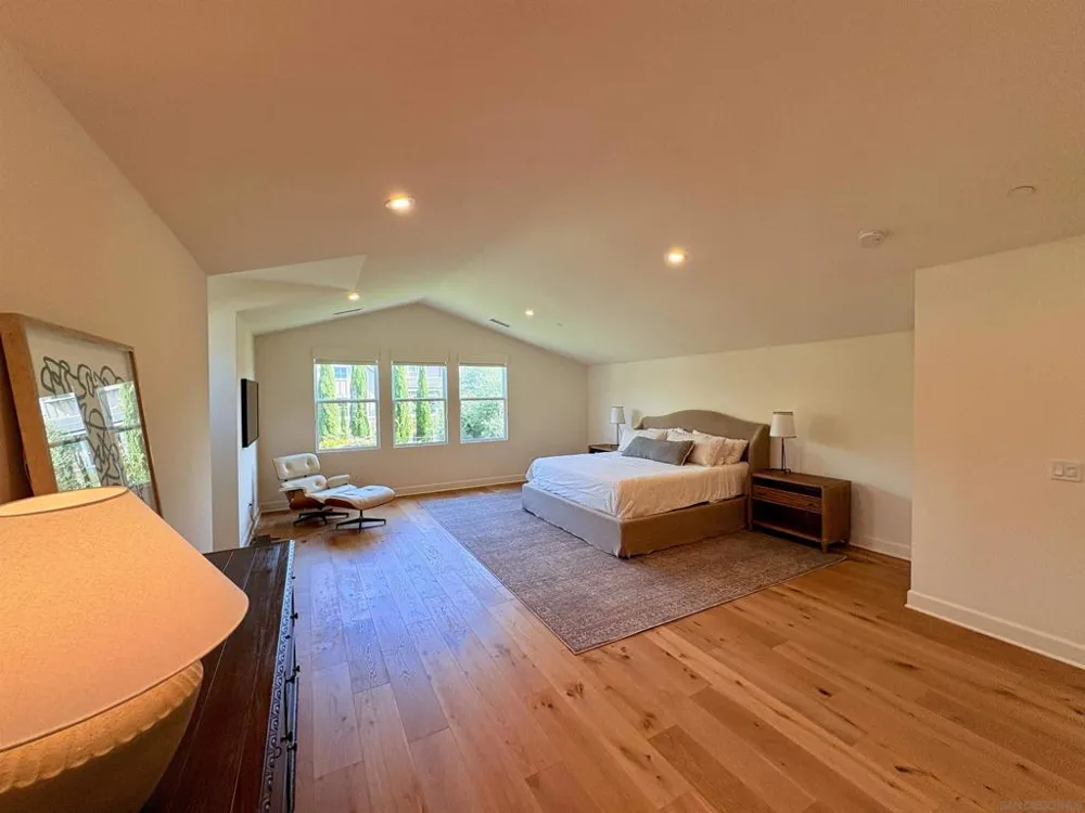 1432 Enclave Ct Encinitas, CA 92024