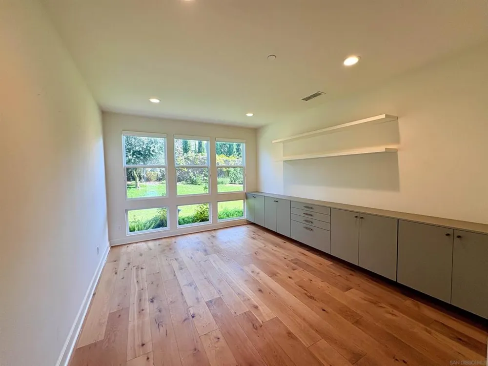 1432 Enclave Ct Encinitas, CA 92024