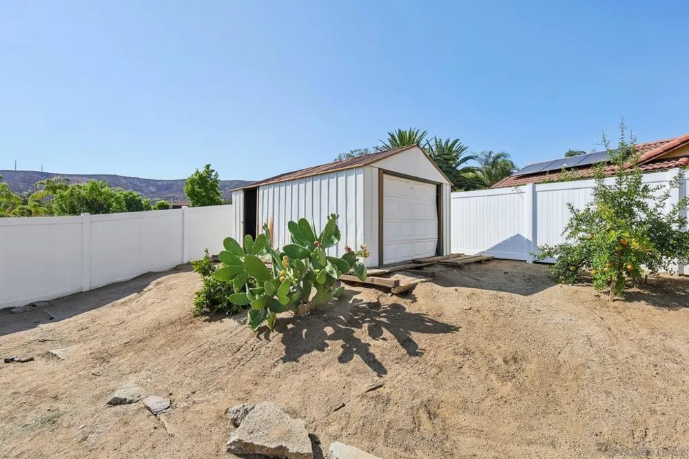 16548 Open View Ramona, CA 92065