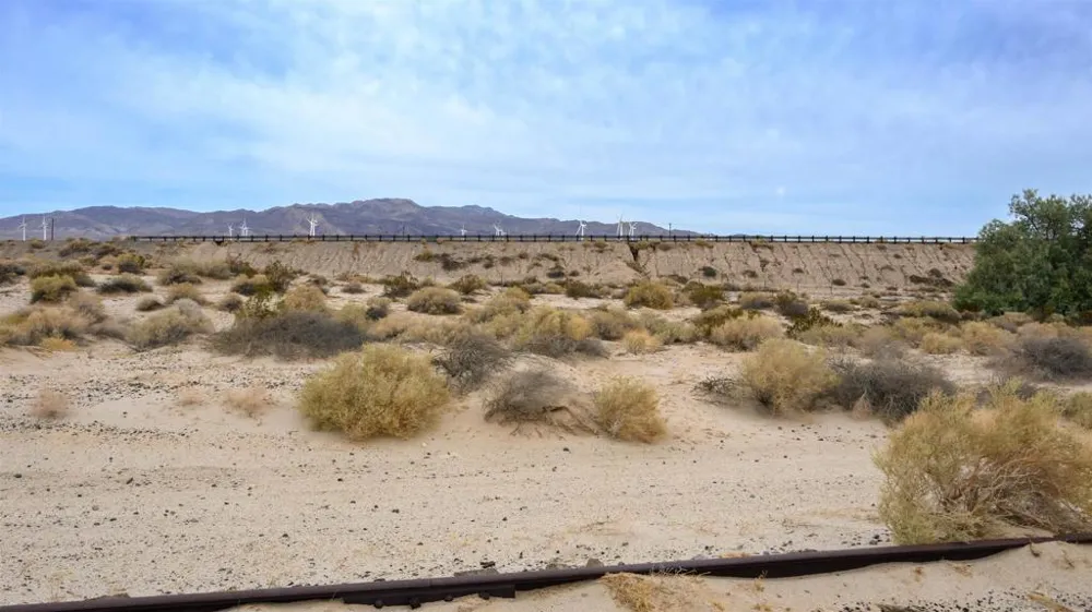 33 _ El Centro, CA 92243