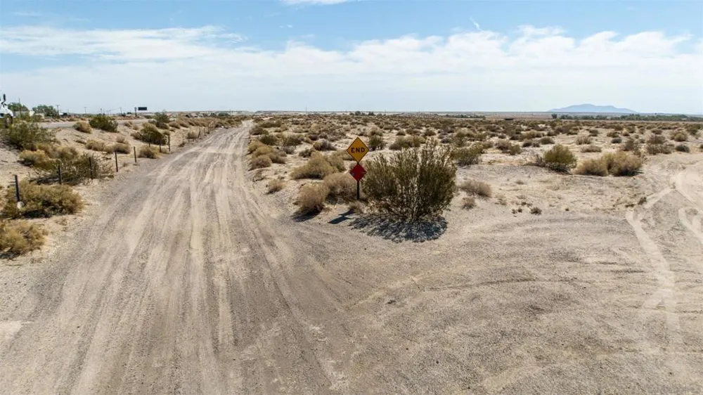 33 _ El Centro, CA 92243