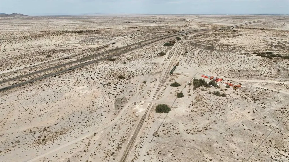 33 _ El Centro, CA 92243