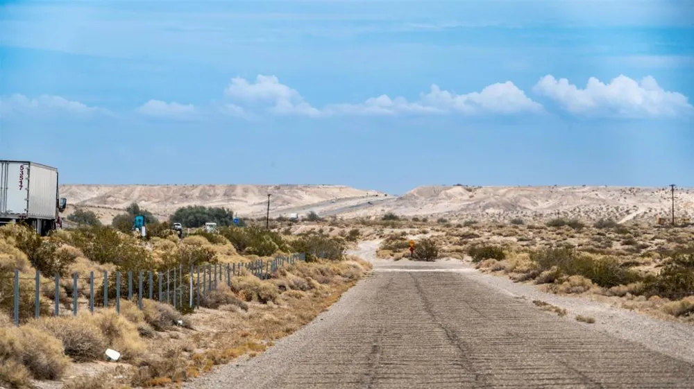 33 _ El Centro, CA 92243