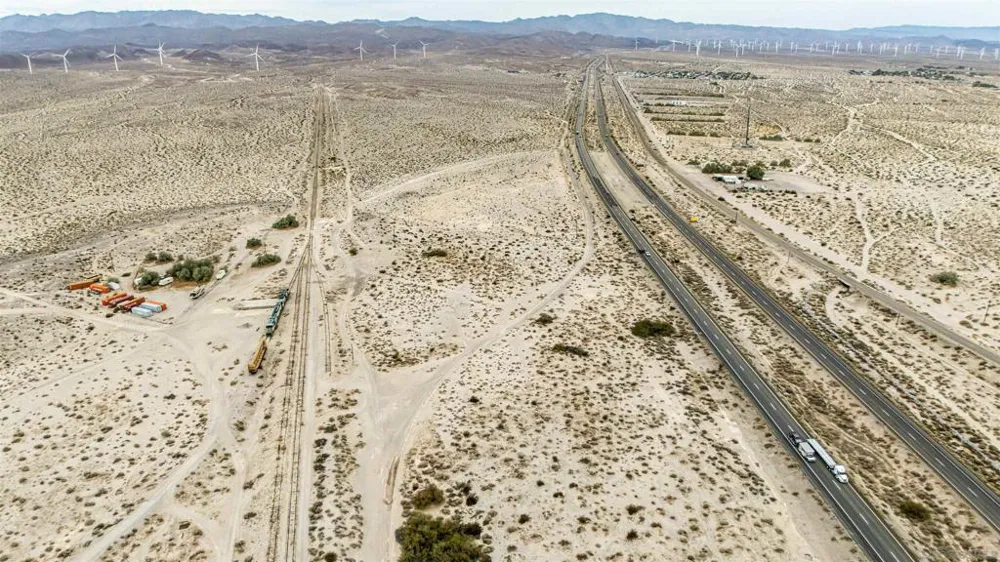 33 _ El Centro, CA 92243