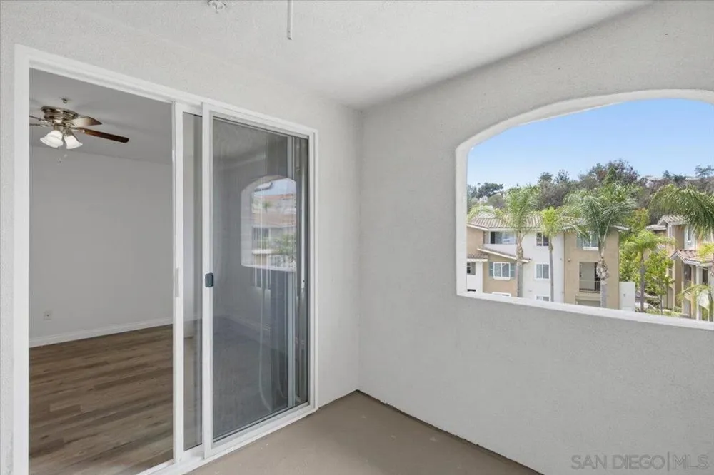 13051 Evening Creek Dr S #49 San Diego, CA 92128