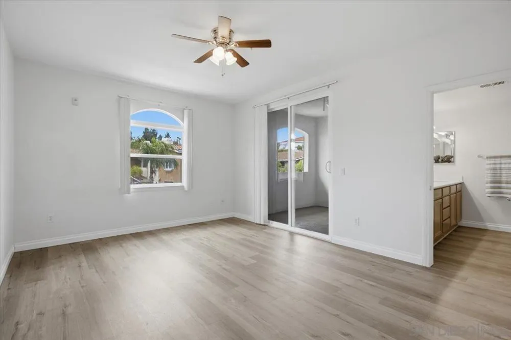 13051 Evening Creek Dr S #49 San Diego, CA 92128