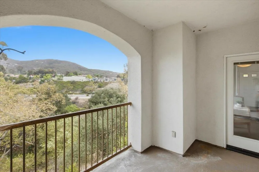 13051 Evening Creek Dr S #49 San Diego, CA 92128
