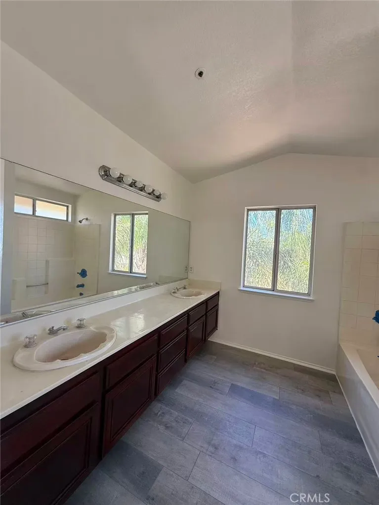 7873 elwood Place Fontana, CA 92336