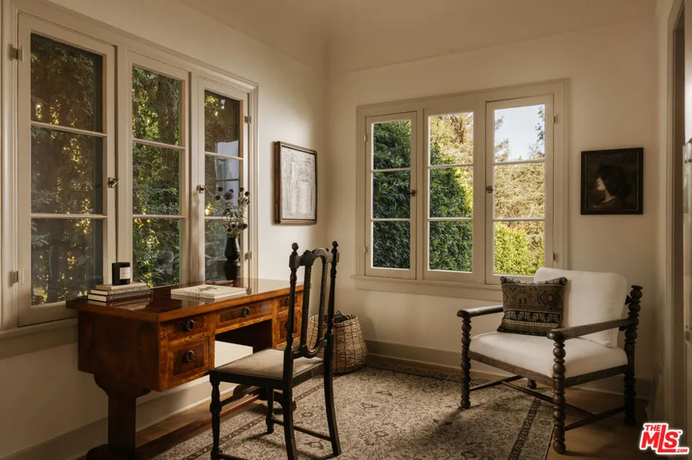 2126 E Live Oak Drive Los Angeles, CA 90068