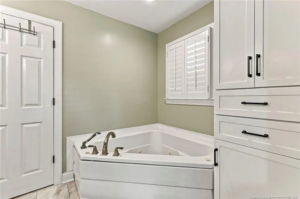 8437 Lancaz Way Linden, NC 28356