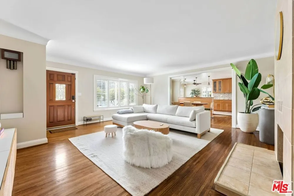 3014 URBAN AVENUE Santa Monica, CA 90404