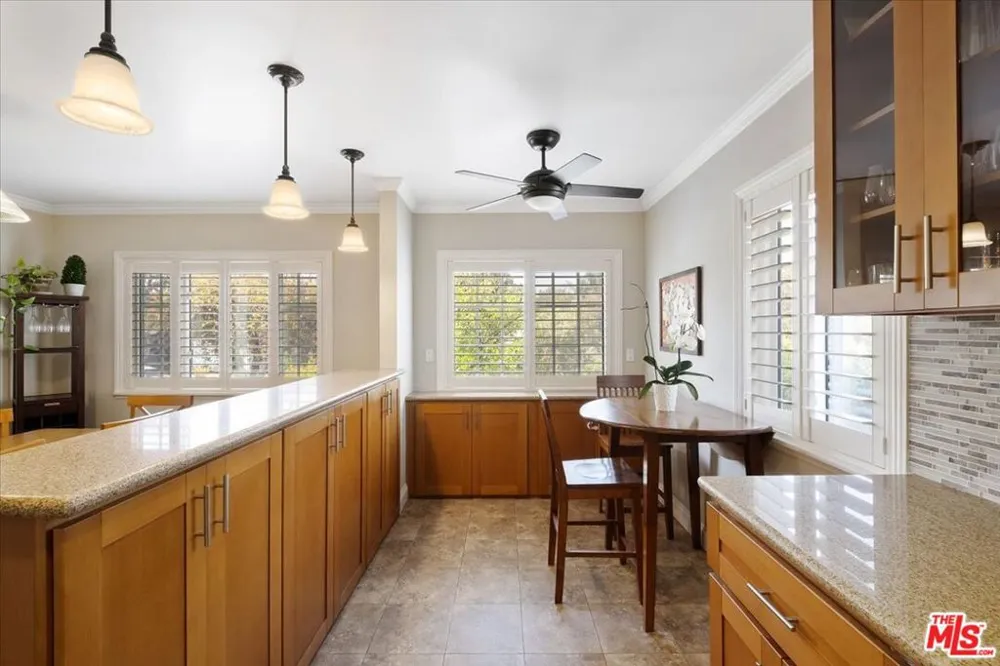 3014 URBAN AVENUE Santa Monica, CA 90404