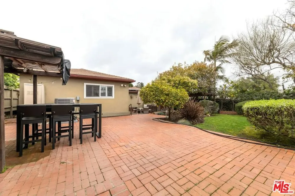 3014 URBAN AVENUE Santa Monica, CA 90404