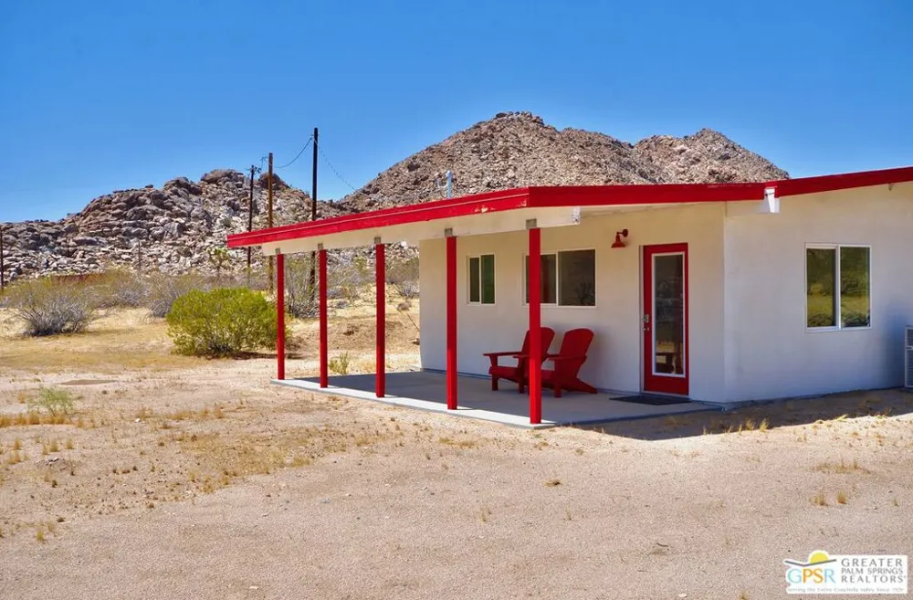 8490 Uphill Road Joshua Tree, CA 92252