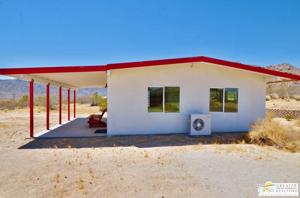 8490 Uphill Road Joshua Tree, CA 92252