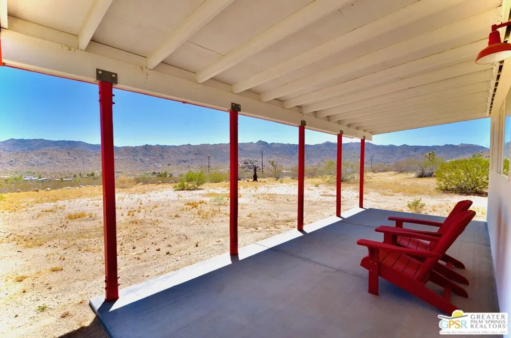 8490 Uphill Road Joshua Tree, CA 92252
