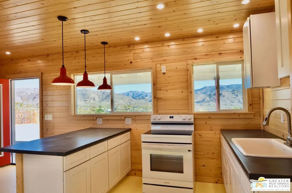 8490 Uphill Road Joshua Tree, CA 92252