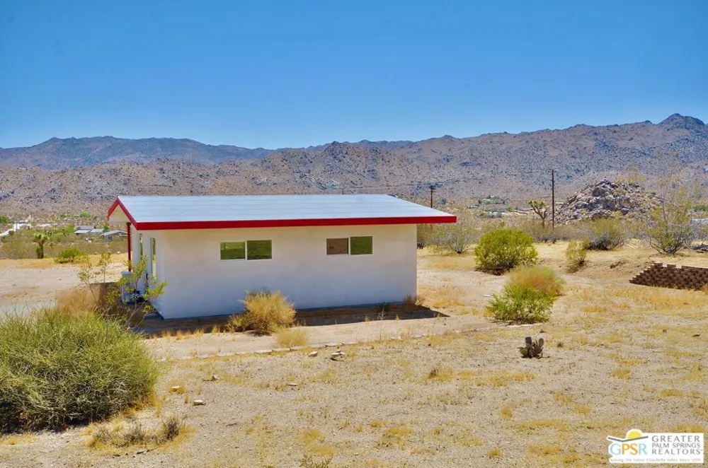 8490 Uphill Road Joshua Tree, CA 92252