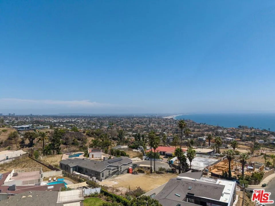 16915 Enchanted Place Los Angeles, CA 90272