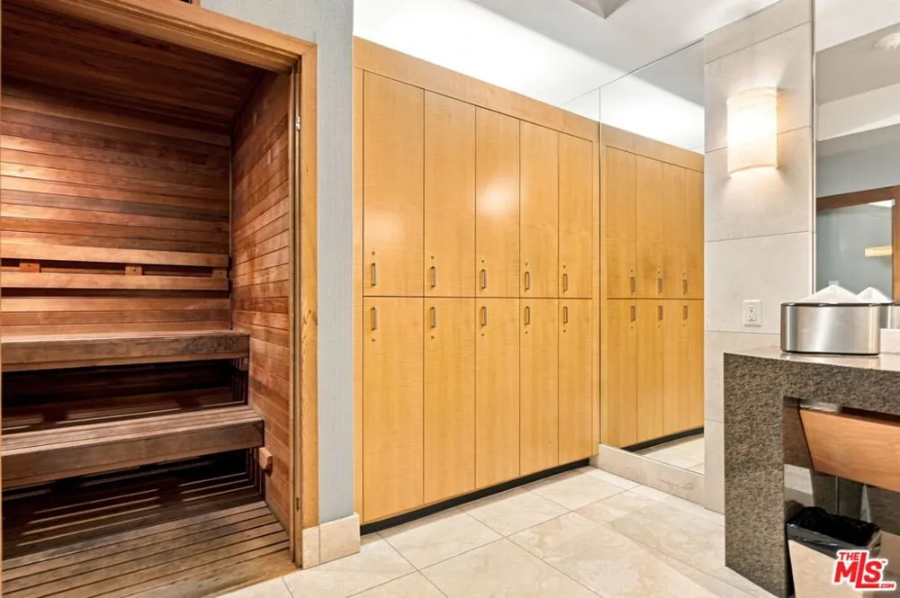 10800 Wilshire Boulevard #403 Los Angeles, CA 90024