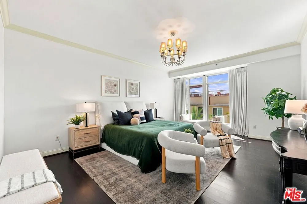 10800 Wilshire Boulevard #403 Los Angeles, CA 90024