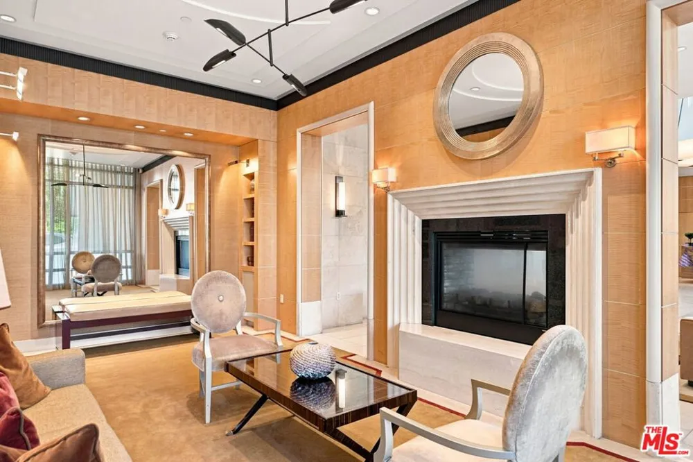 10800 Wilshire Boulevard #403 Los Angeles, CA 90024