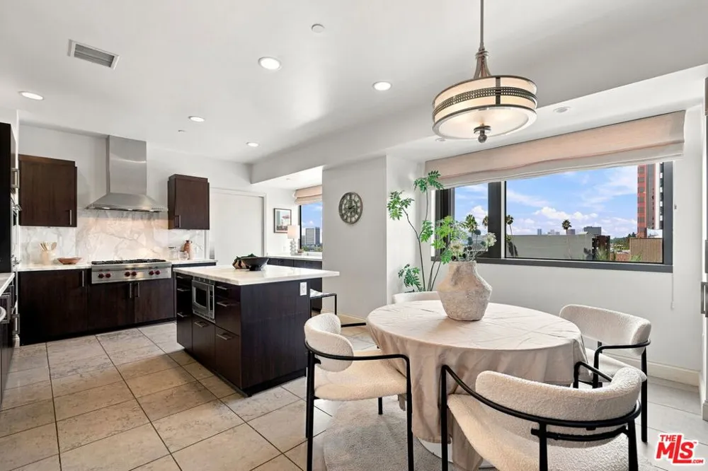 10800 Wilshire Boulevard #403 Los Angeles, CA 90024