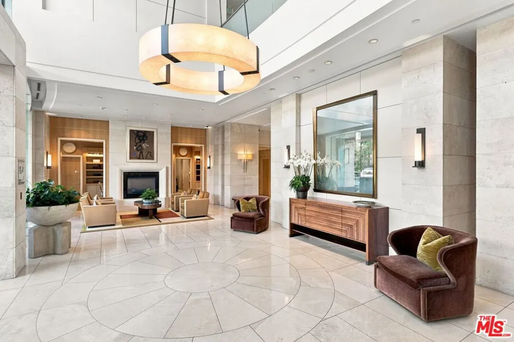 10800 Wilshire Boulevard #403 Los Angeles, CA 90024