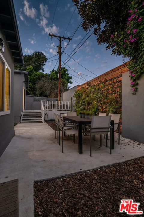 4370 Beck Avenue Studio City, CA 91604