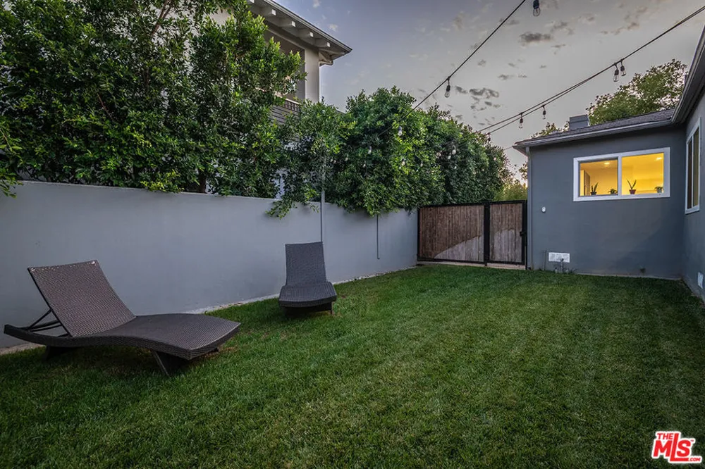 4370 Beck Avenue Studio City, CA 91604
