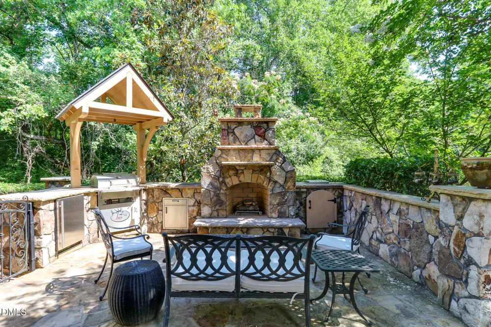 3838 Cottage Rose Lane Raleigh, NC 27612