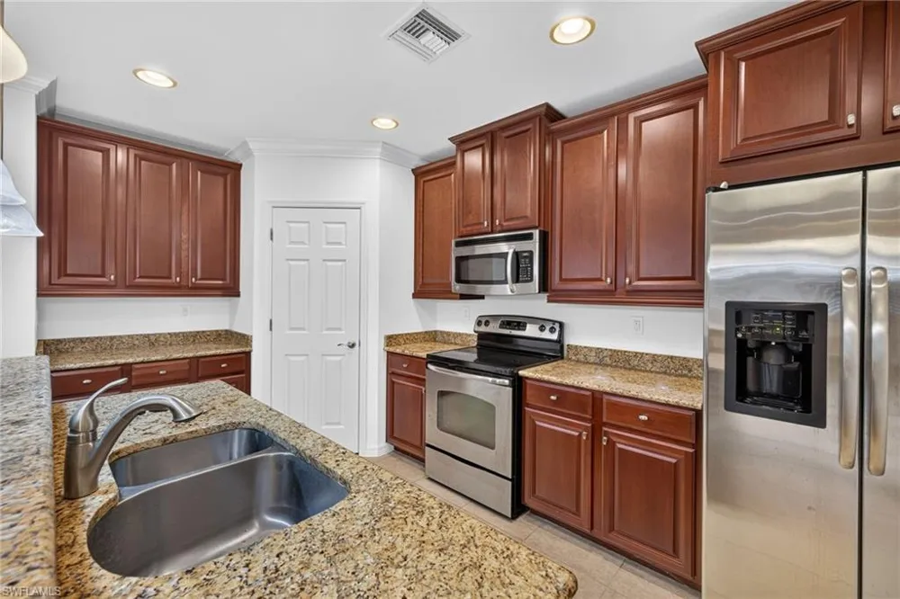 23421 Alamanda Drive #101 Estero, FL 34135