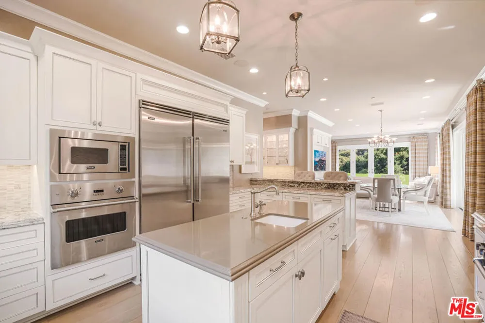 3063 W Stafford Road Thousand Oaks, CA 91361